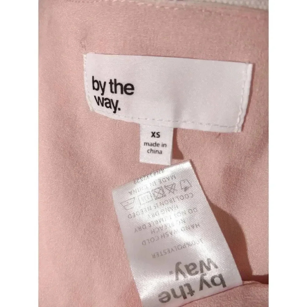 Revolve By the Way Superdown Aylin Pink Star Front Tie Crop Top Women's Size XS - Picture 9 of 9